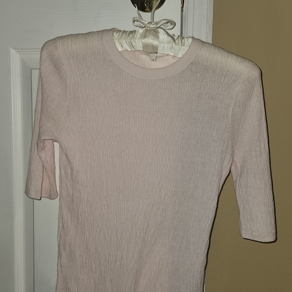 VINCE Pink Top - Picture 2 of 3